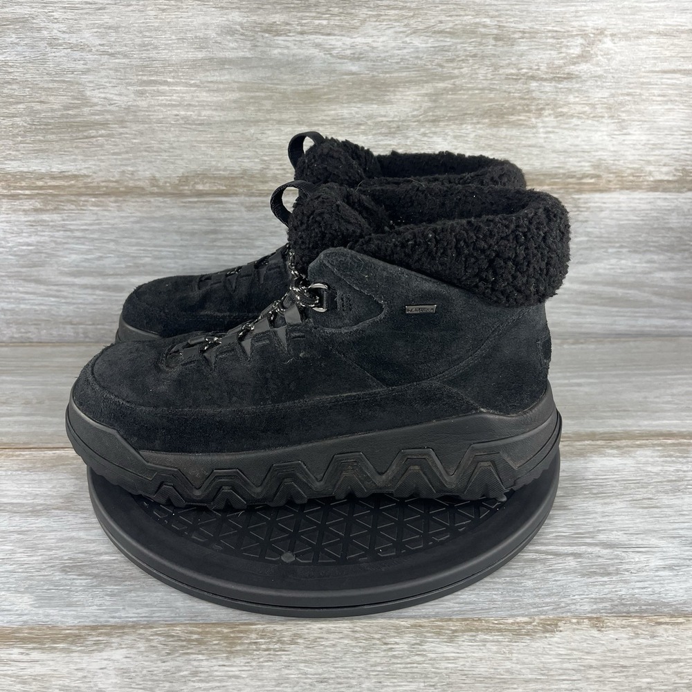 UGG Women's Terretrail Cozy Lace Up Black Suede Sheepskin Boots Size 9